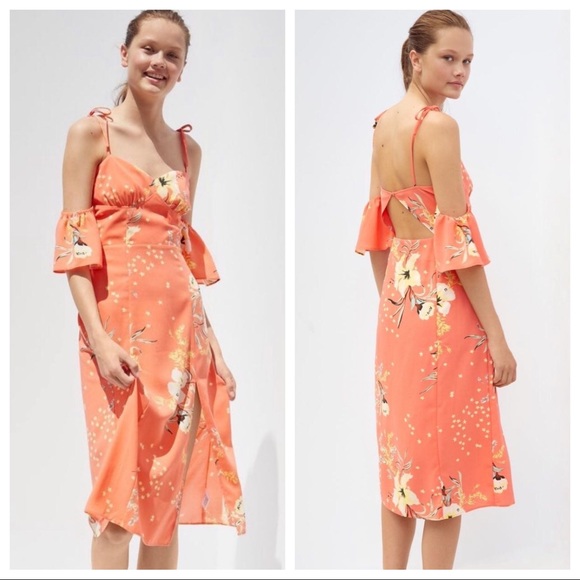 Urban Outfitters Dresses & Skirts - UrbanOutfitters Boardwalk Cold Shoulder Midi Dress